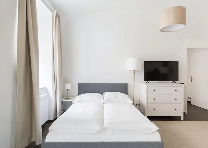 Free Parking I 500 Mbit Wifi I Kingsize Bed