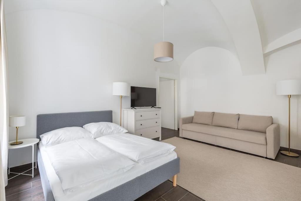 Free Parking I 500 Mbit Wifi I Kingsize Bed Apartment