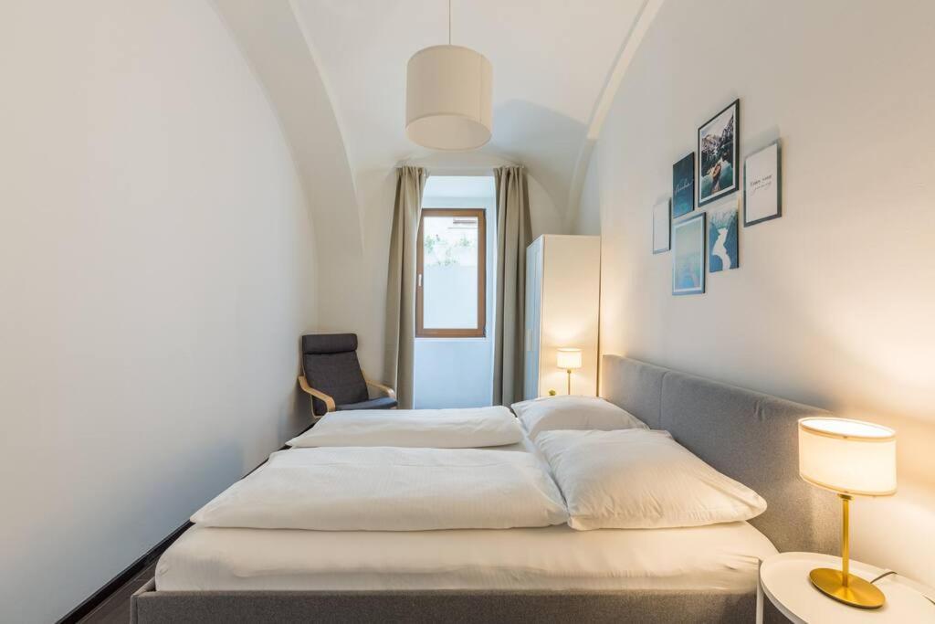 Free Parking I 500 Mbit Wifi I Kingsize Bed