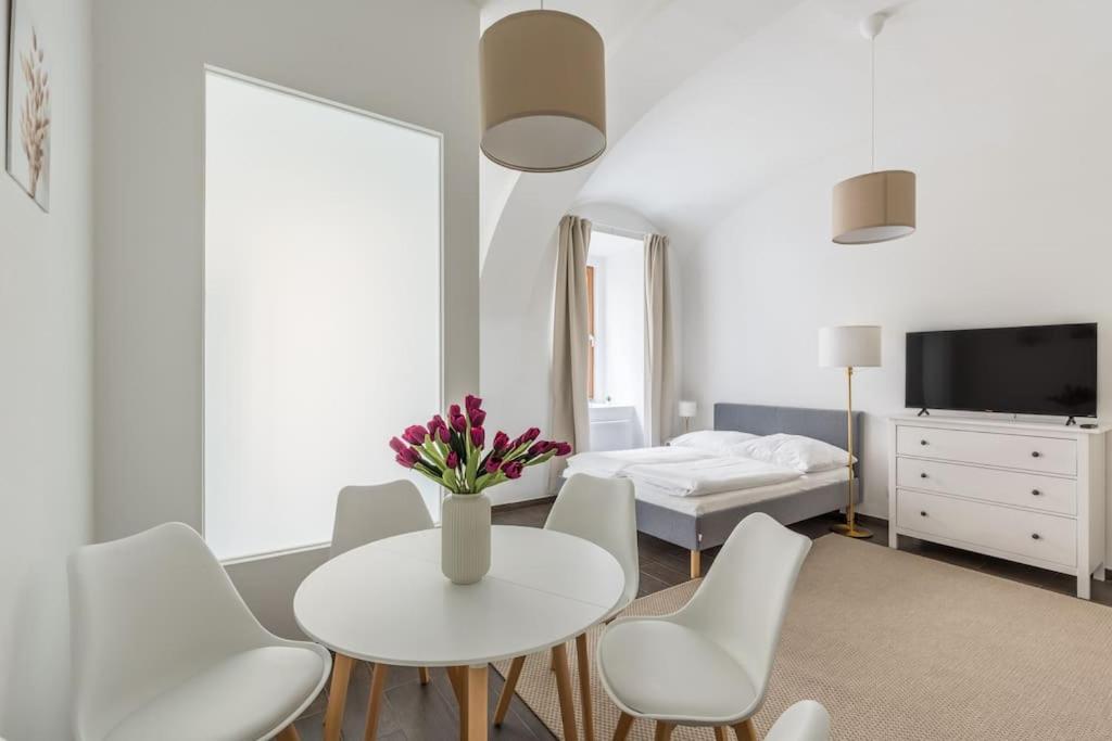 Free Parking I 500 Mbit Wifi I Kingsize Bed Apartment